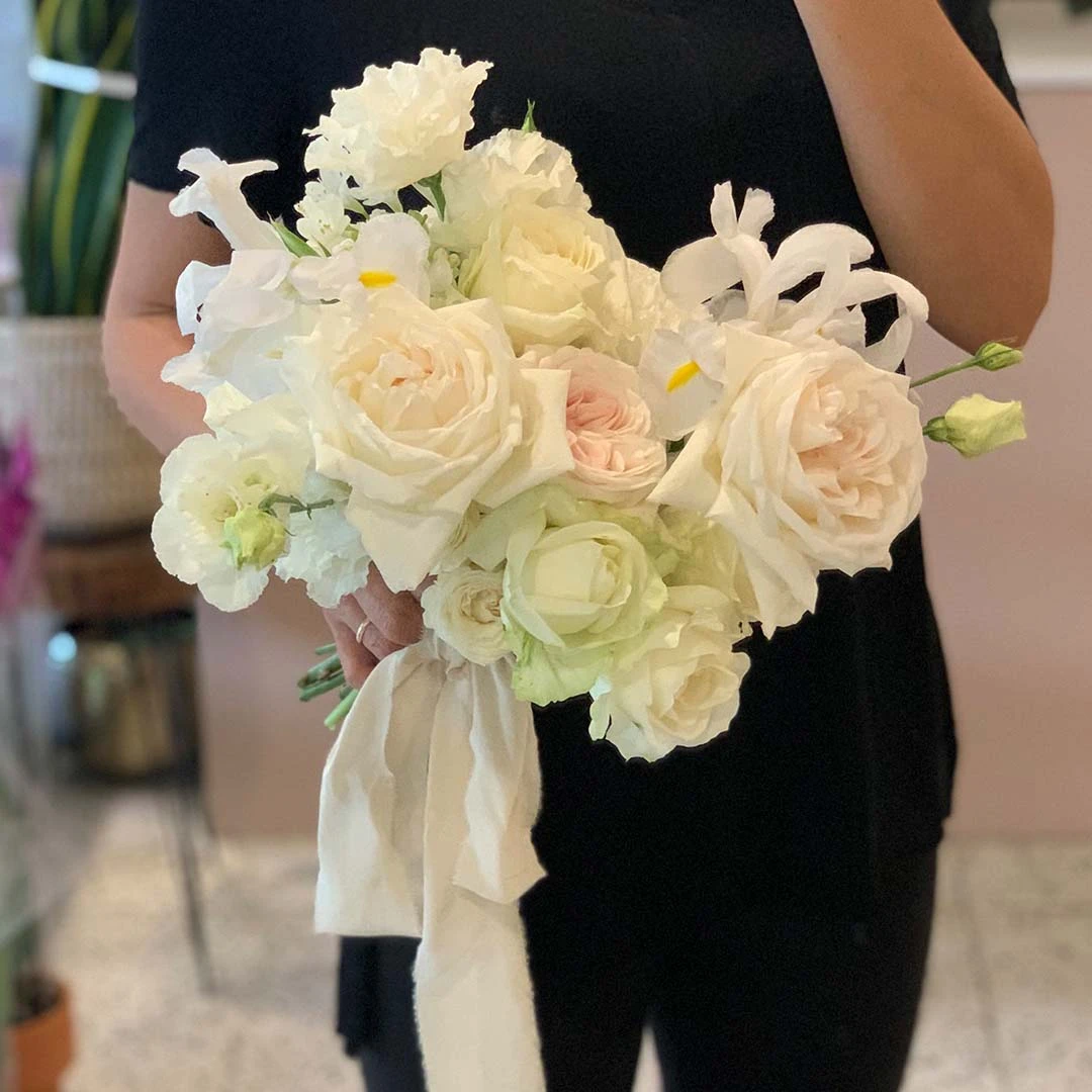 İnci Gelin Buketi ve Damat Yaka Çiçeği