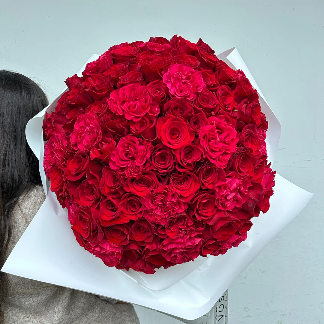 Vos Mono No.13 (101 Kırmızı Ekvator Gülü)