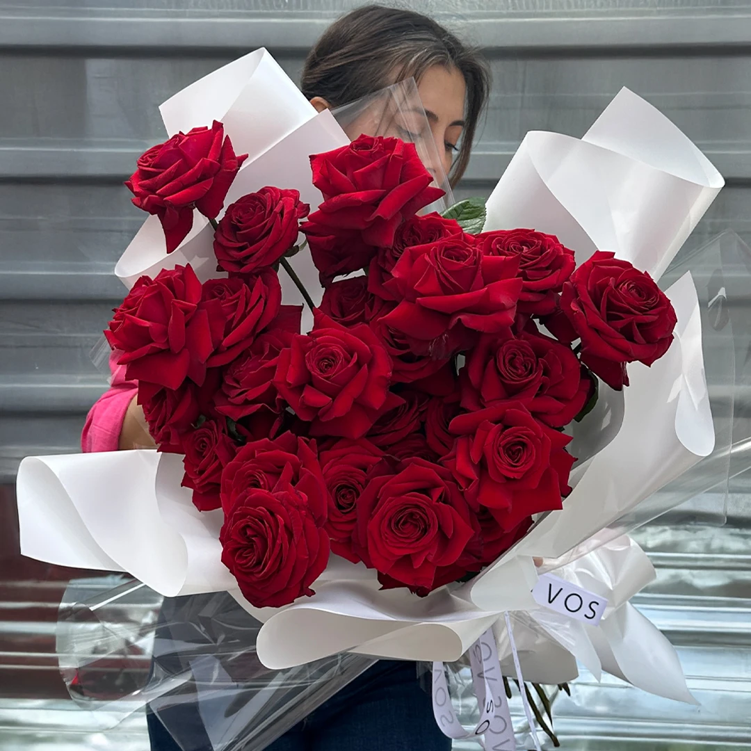 Vos Mono No.15 (41 Kırmızı Ekvator Gülü)